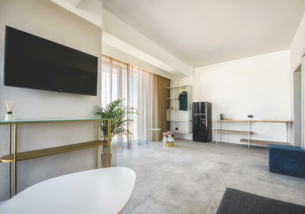 Lemon Cliff Luxury B&B Mamaia Ngoại thất bức ảnh
