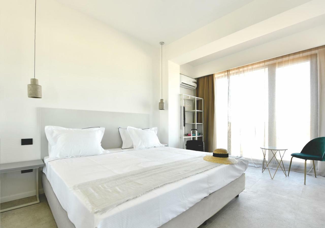 Lemon Cliff Luxury B&B Mamaia Ngoại thất bức ảnh